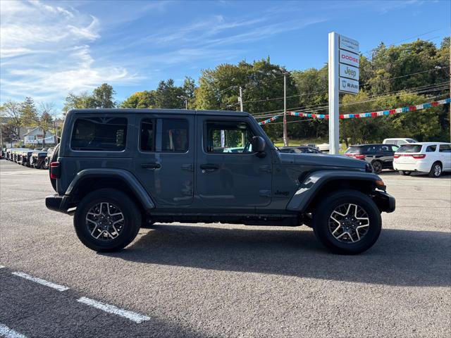 Certified 2026 Jeep Wrangler Unlimited Sahara AWD/4WD image 7