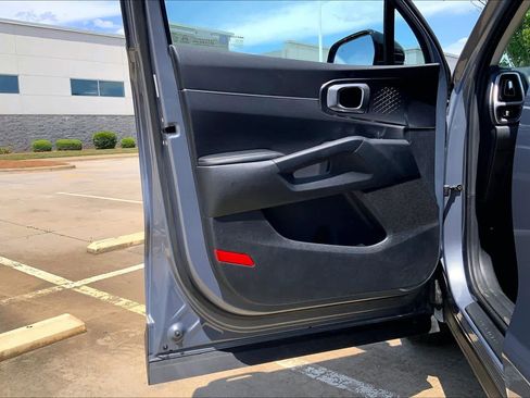 Used 2023 Kia Sorento S w/ Panoramic Sunroof Package FWD image 21