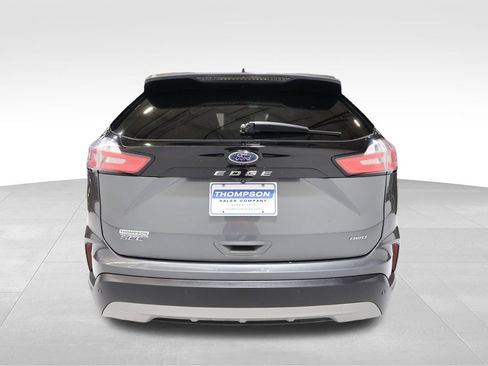 Used 2024 Ford Edge SEL image 3