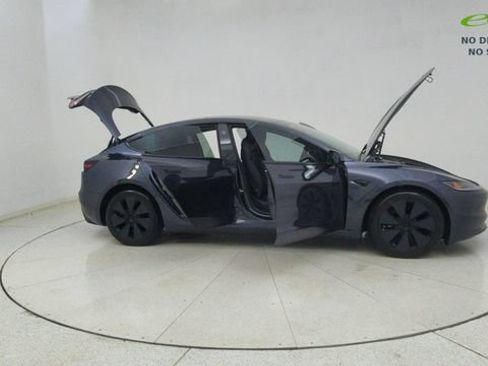 Used 2025 Tesla Model 3 Long Range AWD/4WD image 70