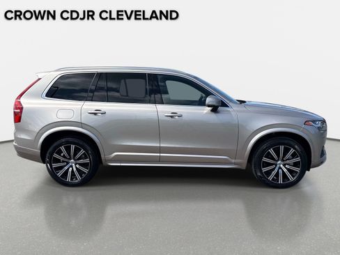 Used 2023 Volvo XC90 B6 Core w/ Protection Package Premier AWD/4WD image 4