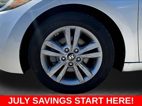 Used 2017 Hyundai Elantra SE FWD image 42