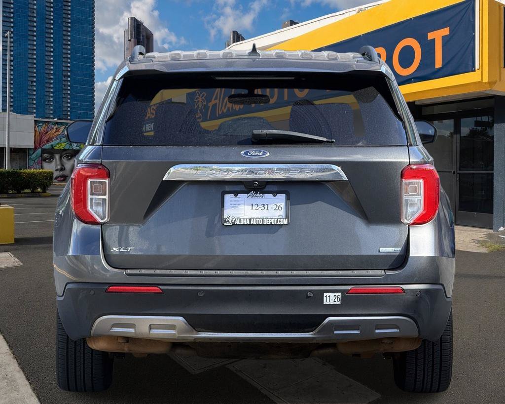 Used 2020 Ford Explorer XLT w/ Equipment Group 202A AWD/4WD image 4