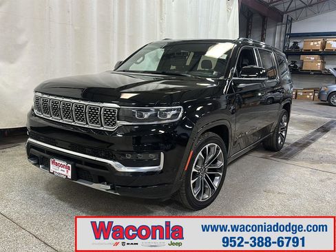 Used 2022 Jeep Grand Wagoneer Series III w/ Rear Seat Video Group 1 AWD/4WD image 1