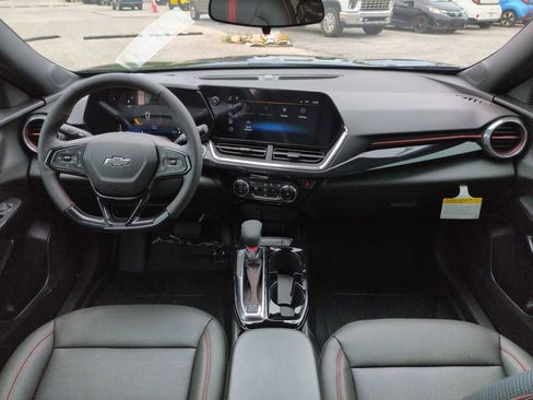 New 2026 Chevrolet Trax RS w/ Driver Confidence Package FWD image 25
