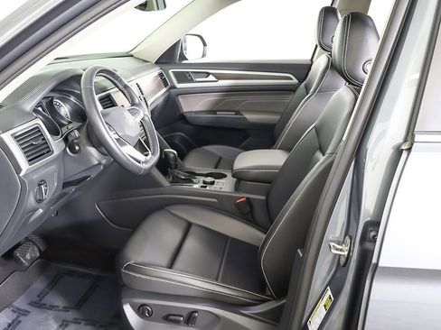 Used 2021 Volkswagen Atlas SE image 30