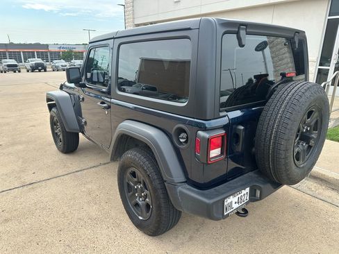 Used 2025 Jeep Wrangler Sport AWD/4WD image 6