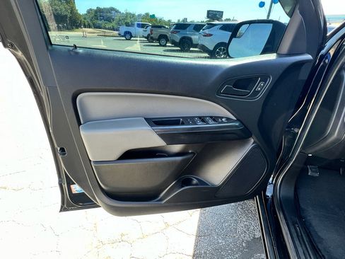 Used 2020 Chevrolet Colorado W/T w/ WT Convenience Package image 32