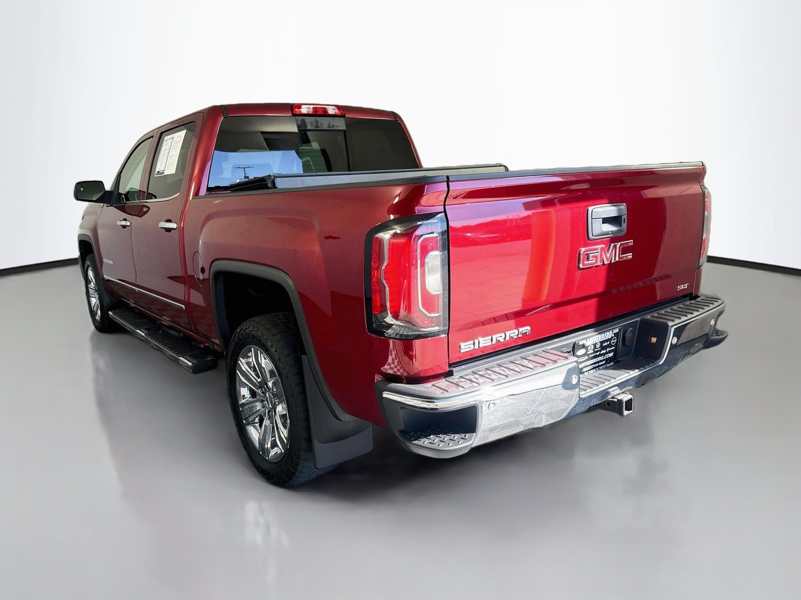 Used 2018 GMC Sierra 1500 SLT AWD/4WD image 5