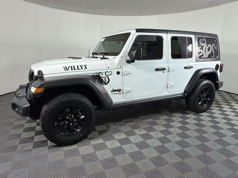 Used 2021 Jeep Wrangler Unlimited Sport AWD/4WD image 17