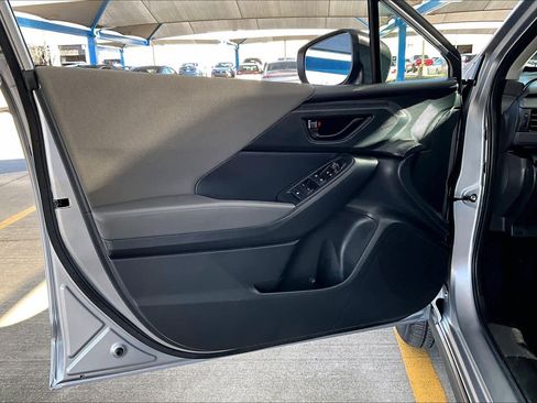 Used 2024 Subaru Crosstrek 2.0i image 21