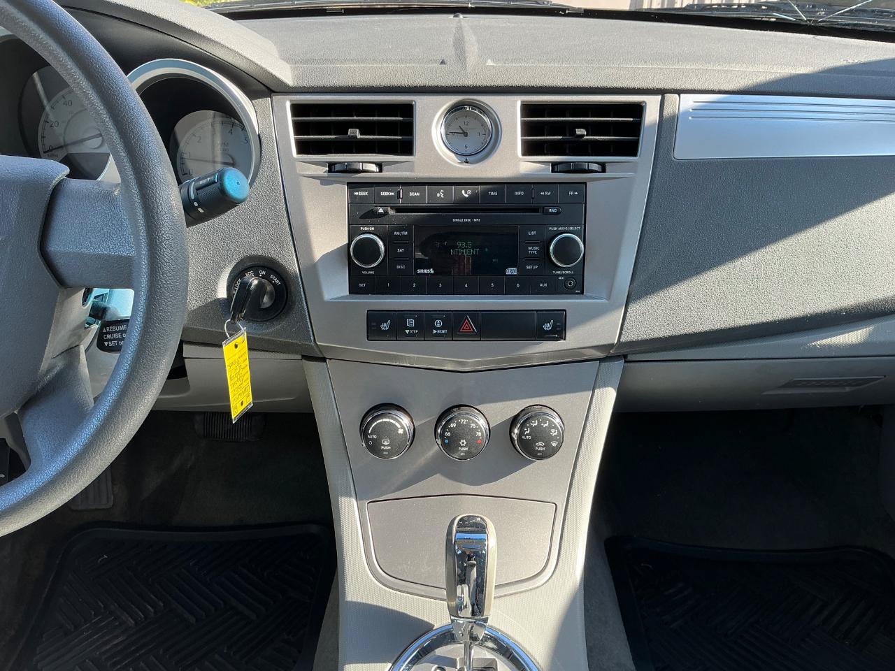 Used 2007 Chrysler Sebring Touring w/ Convenience Group I FWD image 14