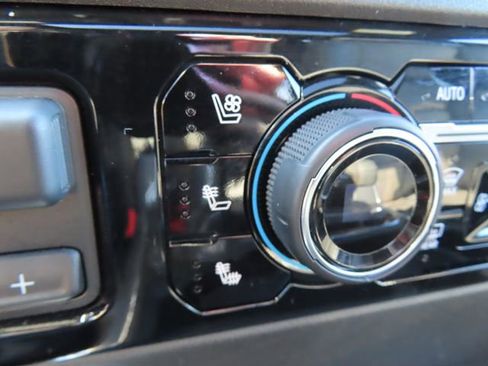 Used 2025 Chevrolet Silverado 2500 High Country image 38