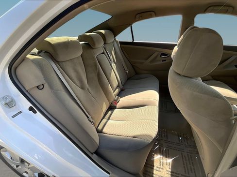 Used 2009 Toyota Camry LE FWD image 23