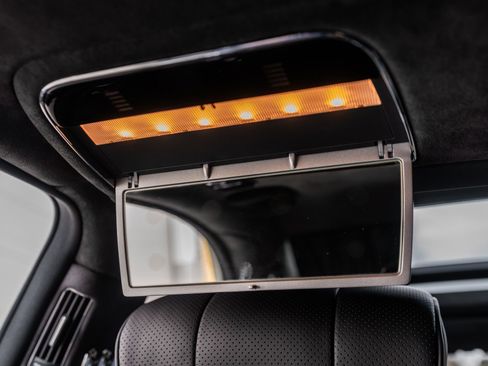 Used 2009 Maybach 57 S image 37