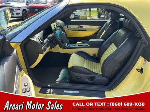 Used 2002 Ford Thunderbird RWD image 15