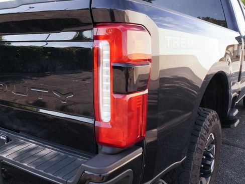 Used 2024 Ford F250 Lariat w/ Lariat Ultimate Package AWD/4WD image 34