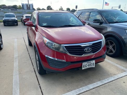 Used 2012 Kia Sportage LX FWD image 3