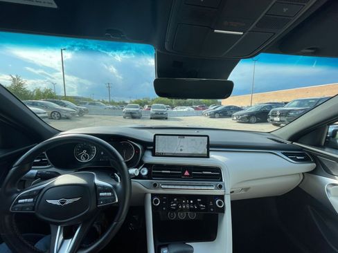 Used 2024 Genesis G70 2.5T image 33