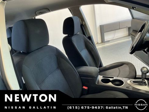 Used 2015 Nissan Rogue S FWD image 13