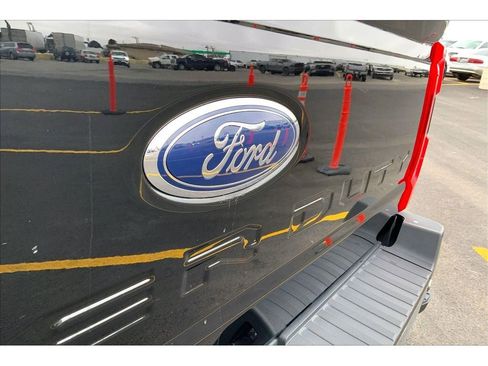 Used 2024 Ford F350 Lariat image 31