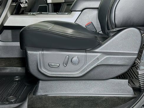 Used 2018 Ford F350 Lariat w/ Lariat Ultimate Package image 29