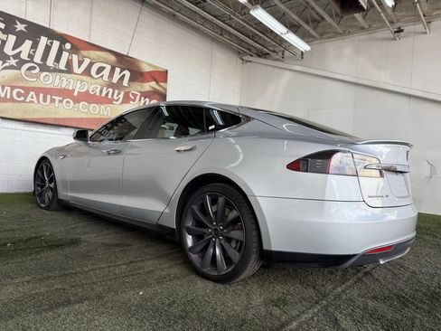 Used 2012 Tesla Model S Signature Performance image 18