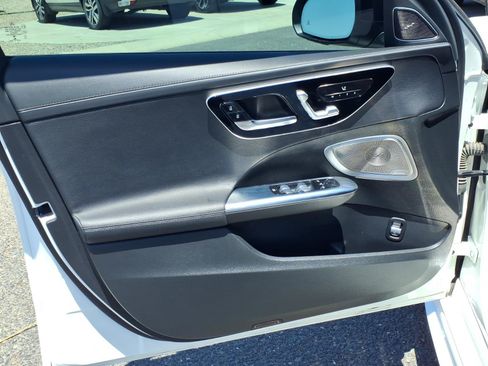 Used 2022 Mercedes-Benz C 300 Sedan image 19