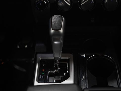 Used 2019 Toyota Tundra SR5 w/ TRD Sport Package AWD/4WD image 17