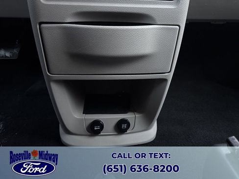 Used 2019 Dodge Grand Caravan SE image 12