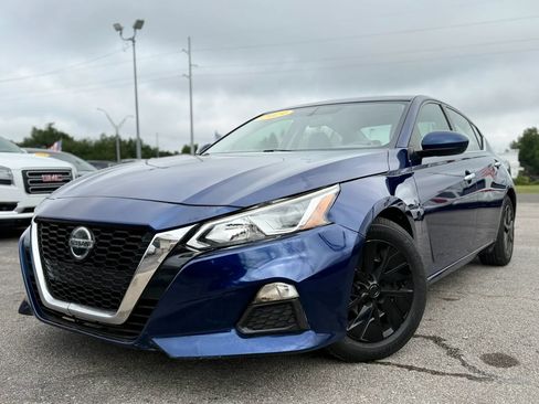 Used 2019 Nissan Altima 2.5 S FWD image 12