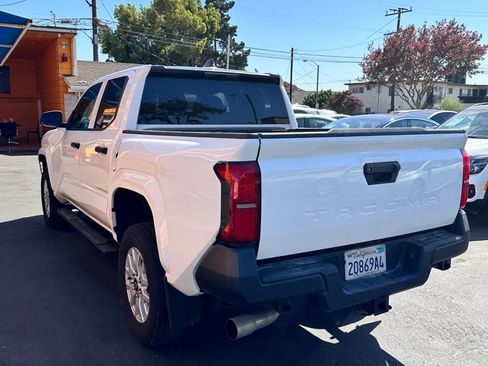 Used 2024 Toyota Tacoma SR RWD image 2