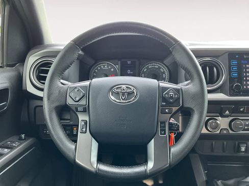 Used 2019 Toyota Tacoma TRD Sport w/ TRD Premium Sport Package image 14