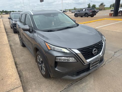 Used 2023 Nissan Rogue SV w/ SV Premium B Package FWD image 7