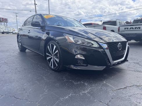 Used 2020 Nissan Altima 2.0 Platinum image 8