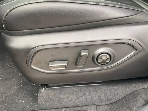 New 2025 Jeep Grand Cherokee L Limited w/ Black Appearance Package AWD/4WD image 20