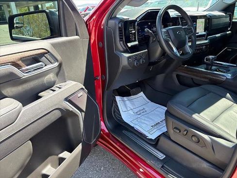 Certified 2025 Chevrolet Silverado 1500 RST image 11