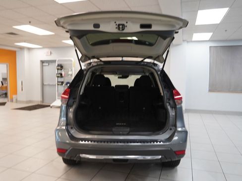 Used 2020 Nissan Rogue S w/ Special Edition Package AWD/4WD image 9