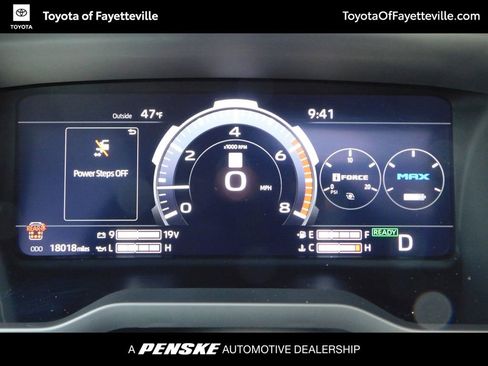 Used 2024 Toyota Sequoia Platinum image 6