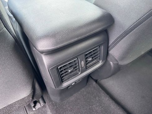 Used 2024 Toyota RAV4 XLE image 24