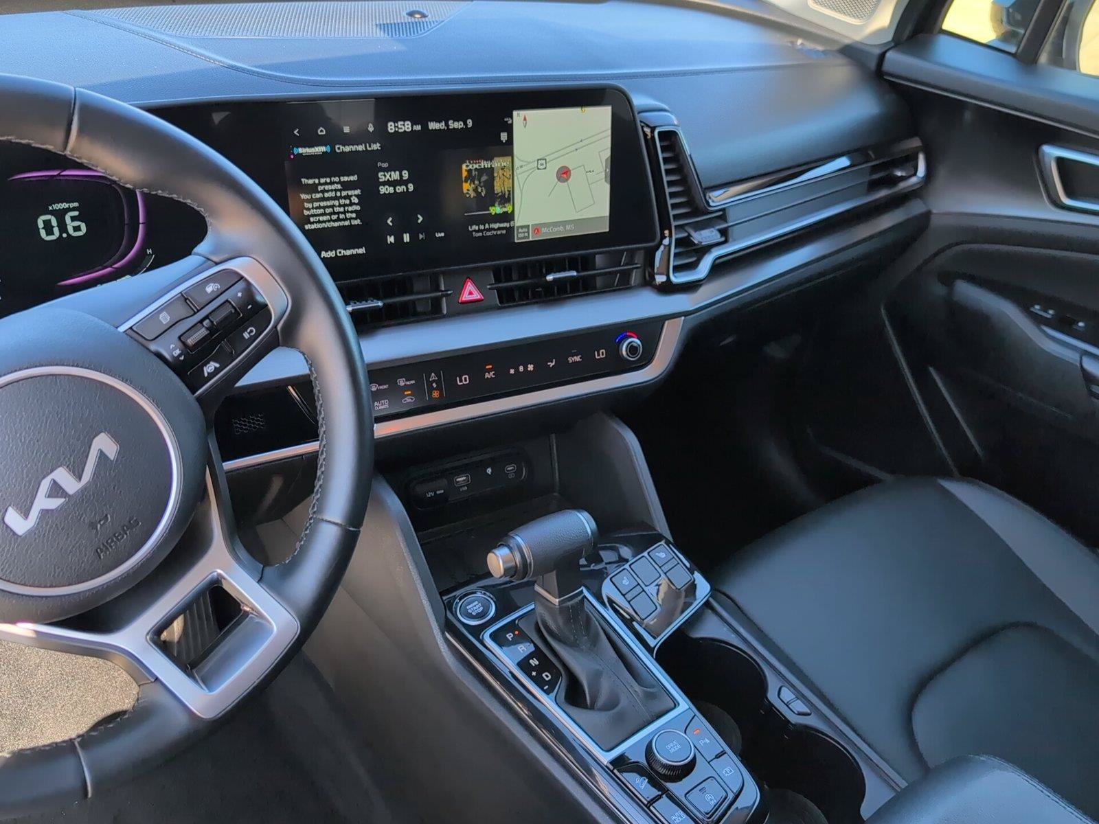 Used 2024 Kia Sportage EX FWD image 27