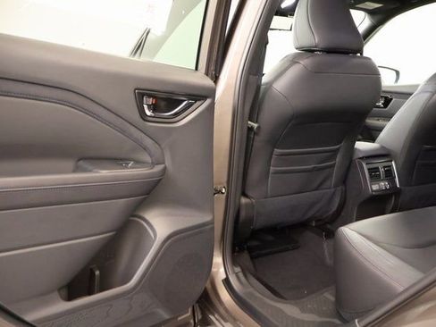 New 2025 Subaru Forester Limited image 27