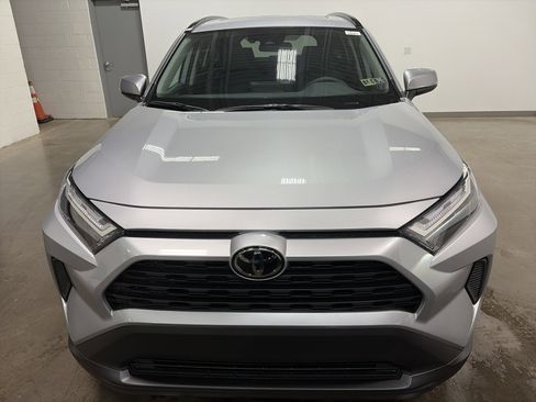 New 2025 Toyota RAV4 XLE image 7