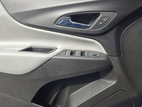 Used 2022 Chevrolet Equinox LS w/ LPO, Floor Liner Package image 24