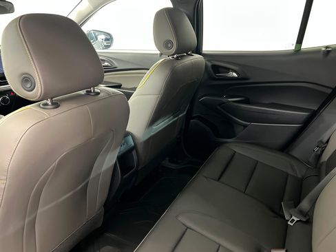 New 2026 Chevrolet Trax ACTIV w/ Sunroof Package FWD image 20