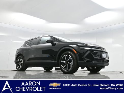 Used 2026 Chevrolet Equinox EV LT image 2