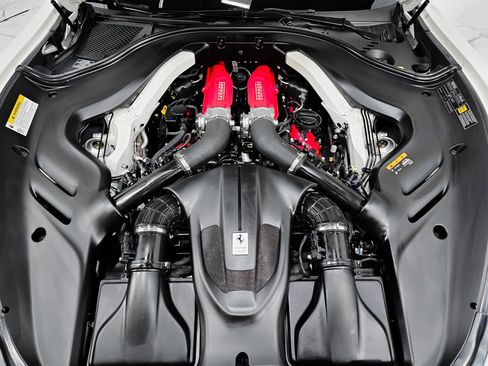 Used 2025 Ferrari Roma Spider RWD image 4