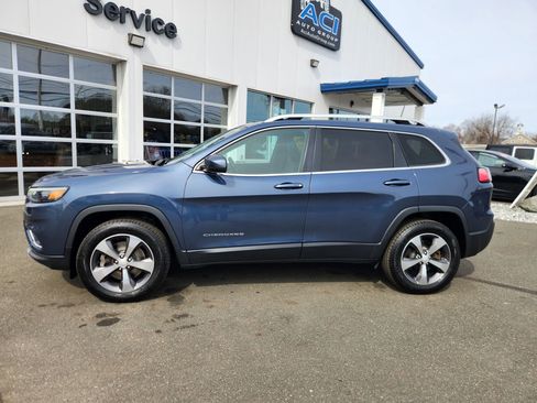 Used 2019 Jeep Cherokee Limited AWD/4WD image 9