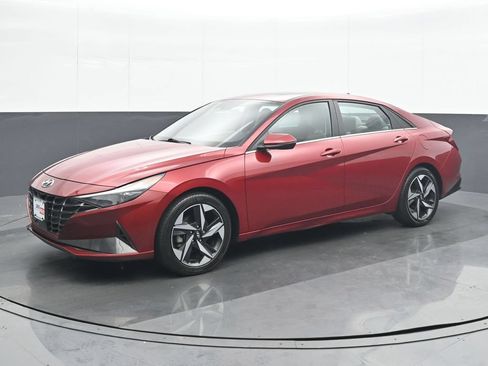 Used 2023 Hyundai Elantra Limited FWD image 2