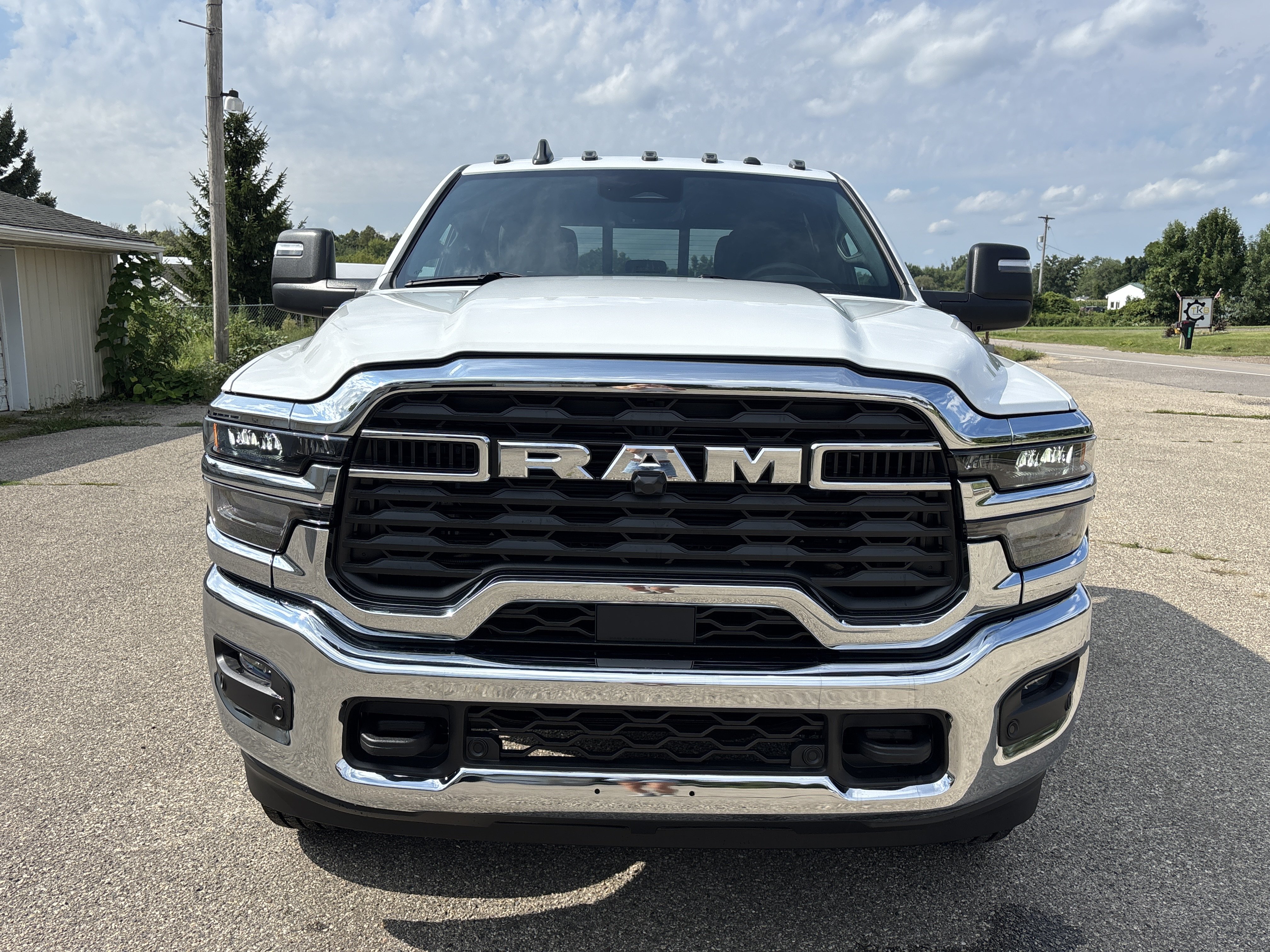 New 2026 RAM 2500 Tradesman AWD/4WD image 11
